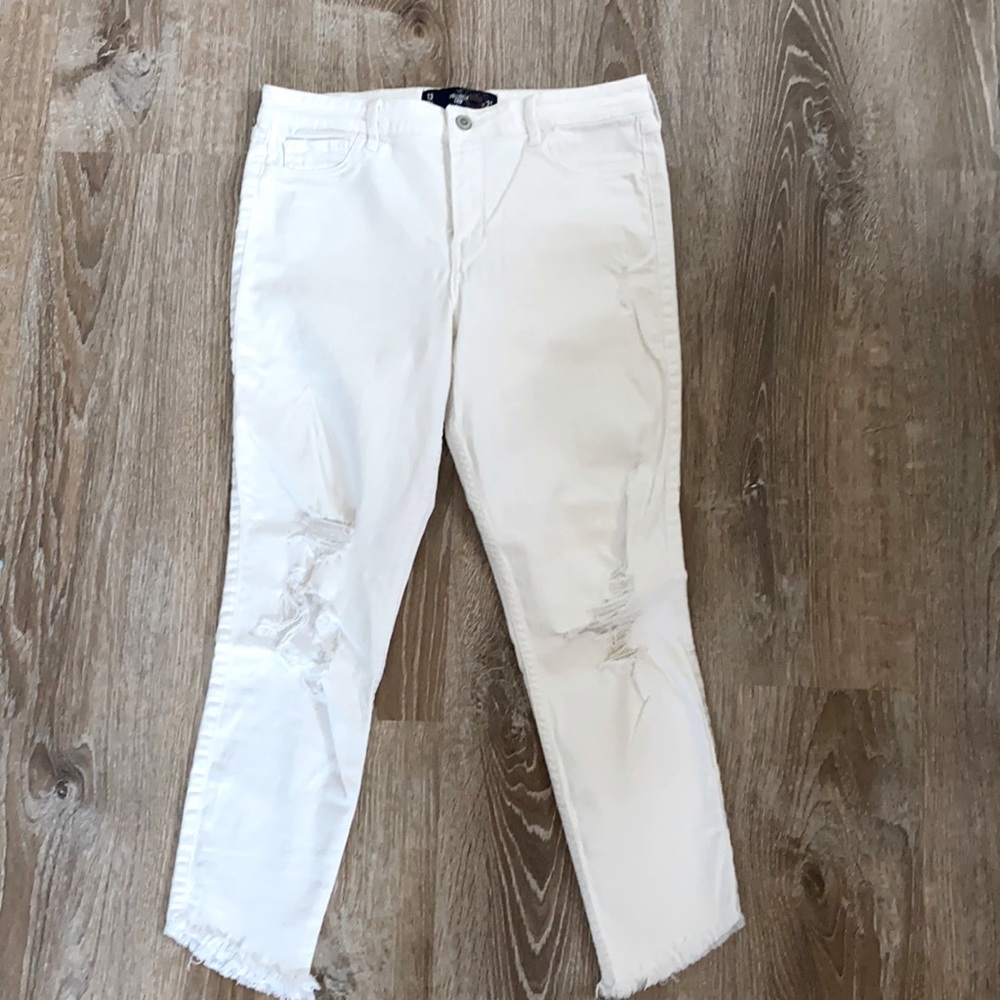 Hollister white high rise crop jeans with ripped knees and frayed bottoms sz 13